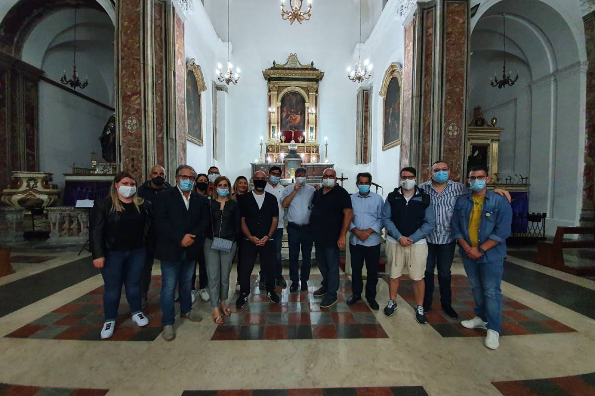 Il Priore dell’Arciconfraternita del Carmine di Taranto in visita presso la Chiesa delle Anime Sante del Purgatorio